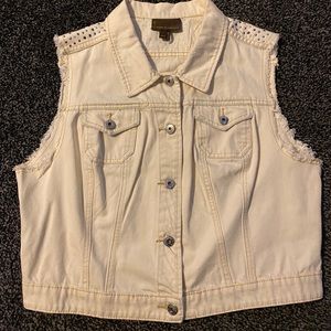 WHITE CROPPED JEAN JACKET